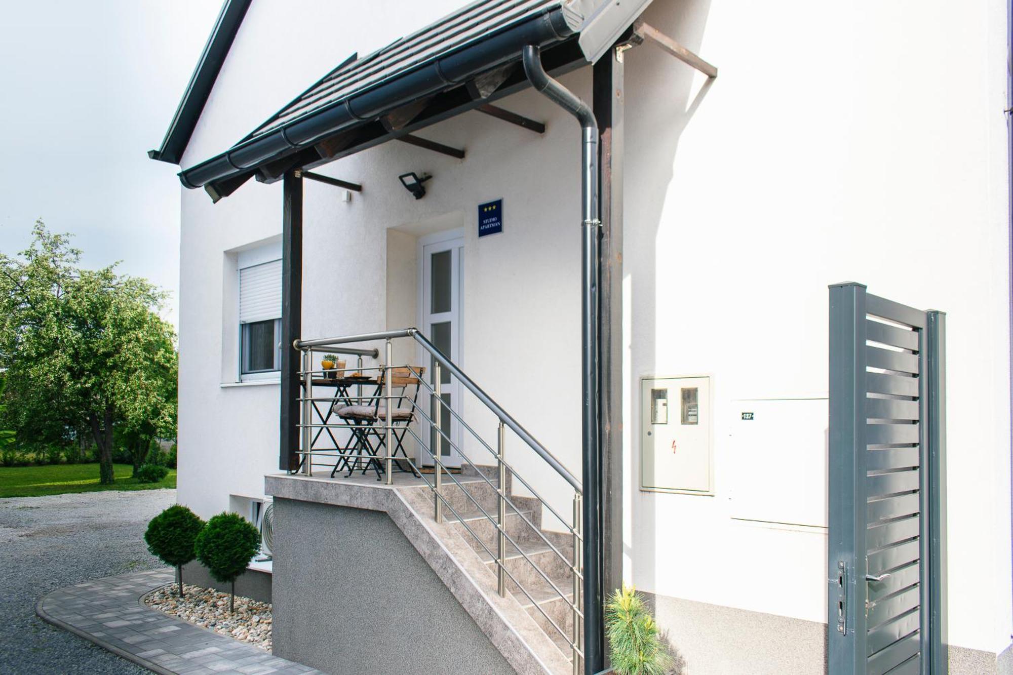 Goodlife Studio Apartment 포제가 외부 사진